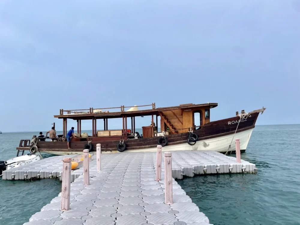 ONE DAY TRIP! ล่องเรือไม้ ROAM MARINE เที่ยวเกาะทะลุ จังหวัดระยอง